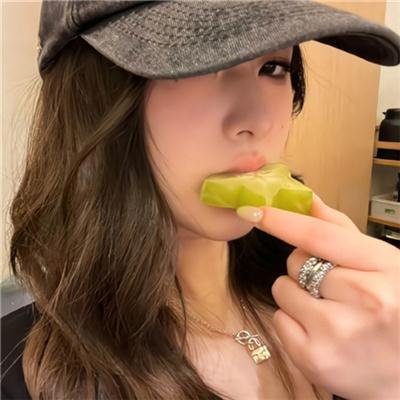 纸月亮